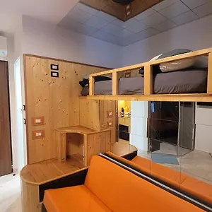 4roomz Bed & Breakfast
